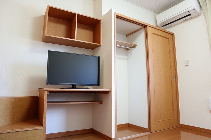 レオパレスプチクローバー 収納