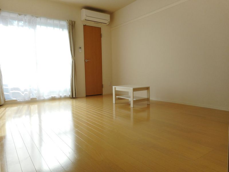 クレイノ光彩ＳＯＵＴＨ 居間