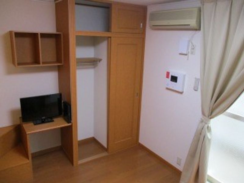 レオパレスアイリス 収納