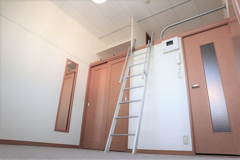 レオパレスメルベーユ　マスコ その他