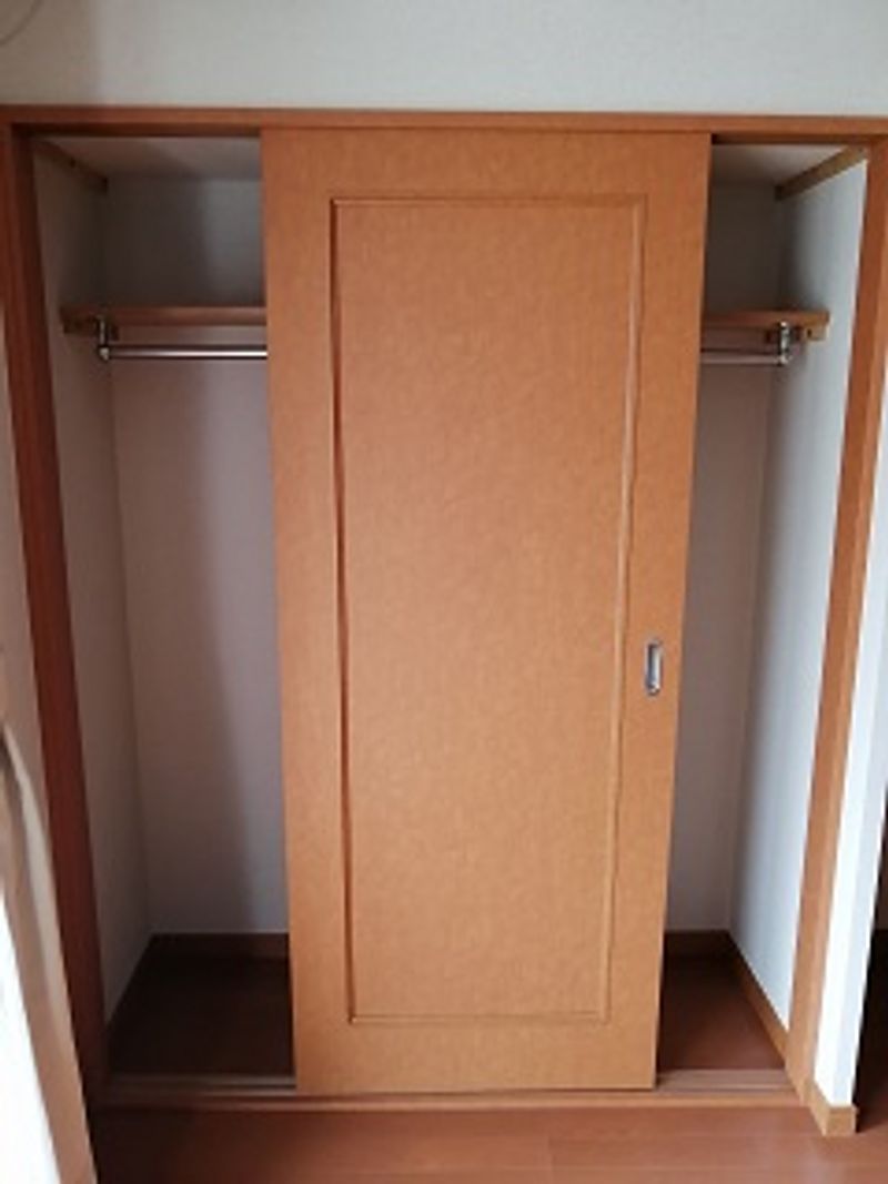 レオパレスメゾン太白 収納