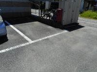 レオパレスフロンティア 駐車場