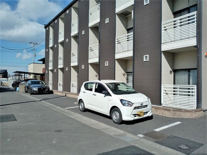レオネクストコンフォルタグラン 駐車場
