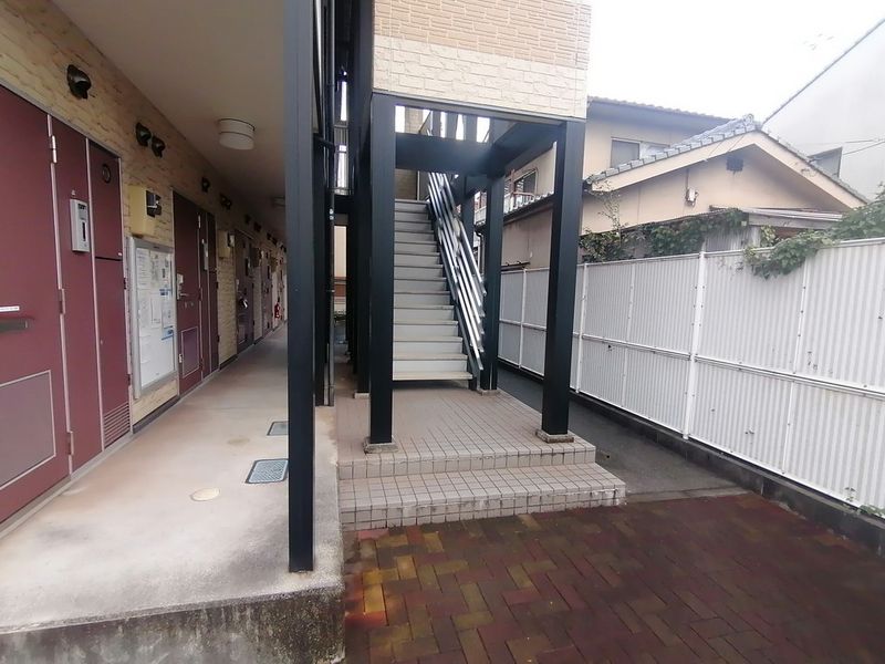 レオパレス春日 共用部分