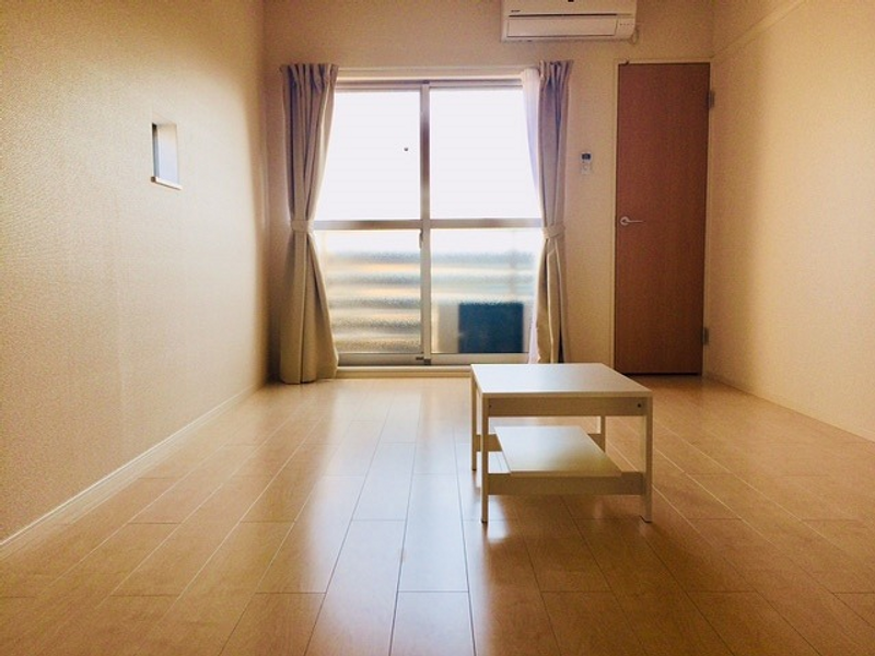 クレイノル　ボヌール白岡Ⅱ 居間