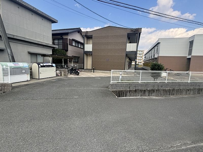 レオパレス田島Ⅱ エントランス
