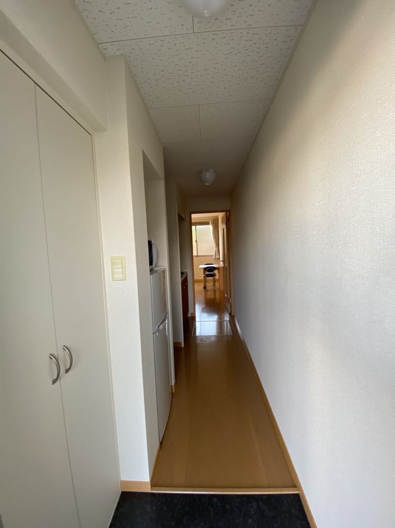 レオネクスト府中 玄関