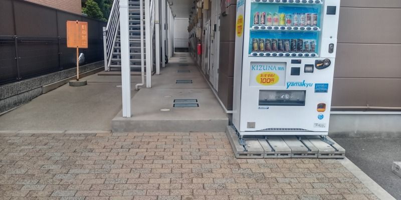レオパレス豊中　北条 エントランス
