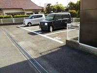 レオパレスＮサイド 駐車場
