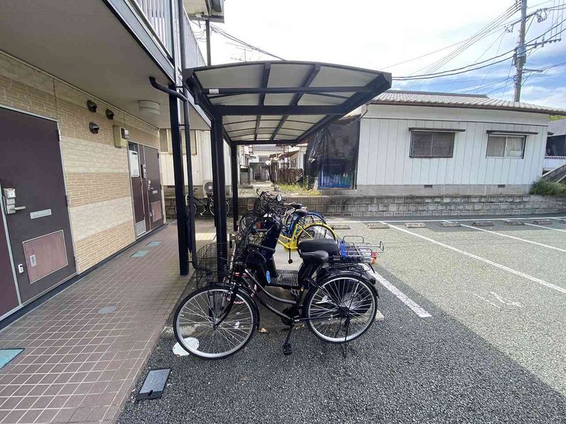 レオパレスラ　フロルⅡ 共用部分