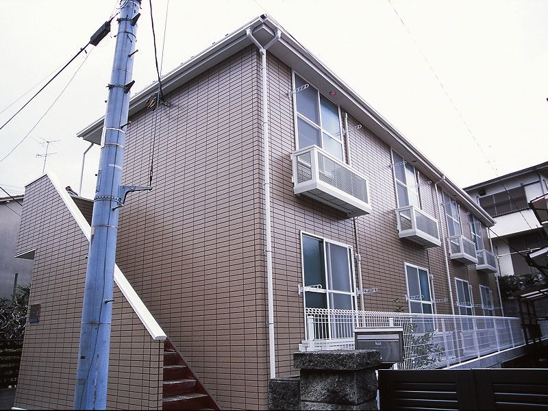 19976 exterior