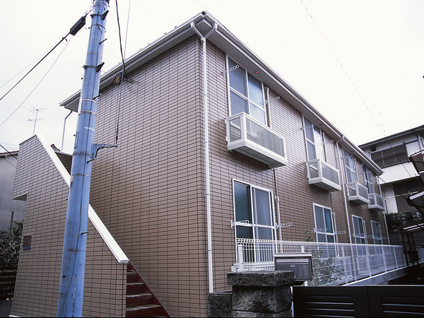 19976 exterior