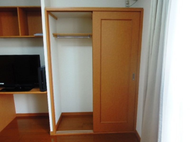 レオパレスサンシャイン　レイ 収納