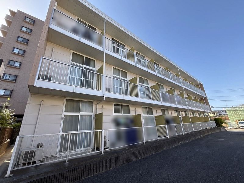 レオパレスゴールドクレスト 外観