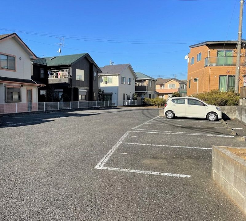レオパレスコトブキ 駐車場