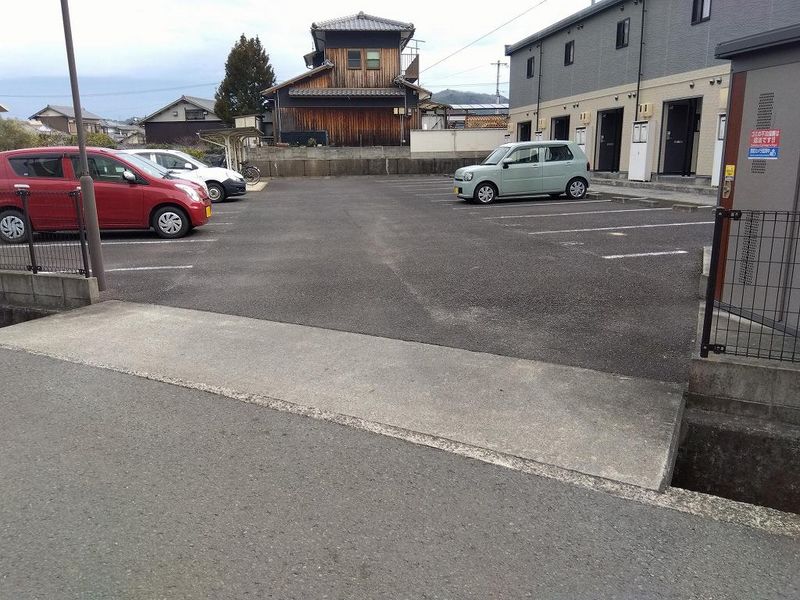 レオパレスさぬき 共用部分