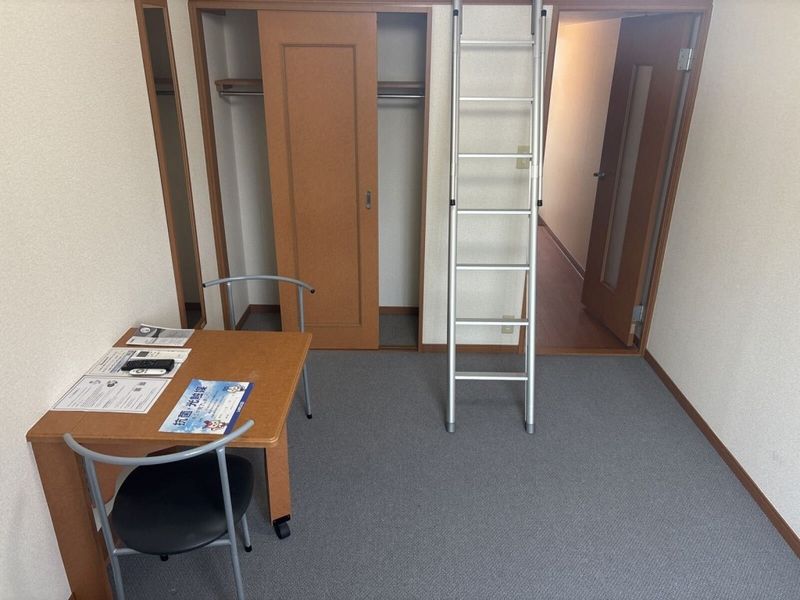 レオパレスカサブランカ 居間