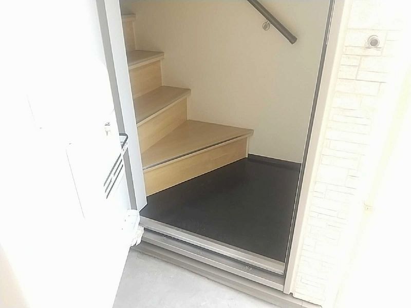 CLEINO T Villeneuve VI Lối vào