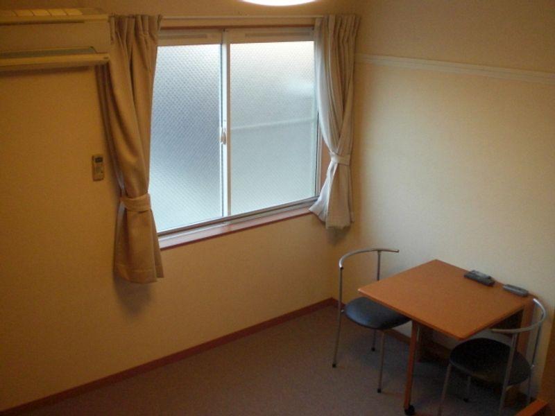 leopalace Reness II 거실