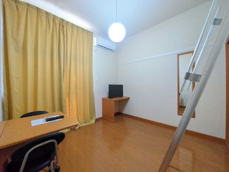 レオパレスＭｓフレーズ参番館 居間