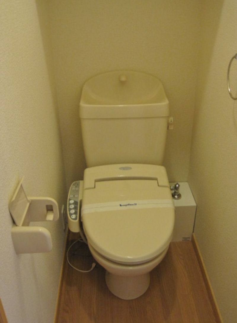 レオパレスひいらぎ南 トイレ