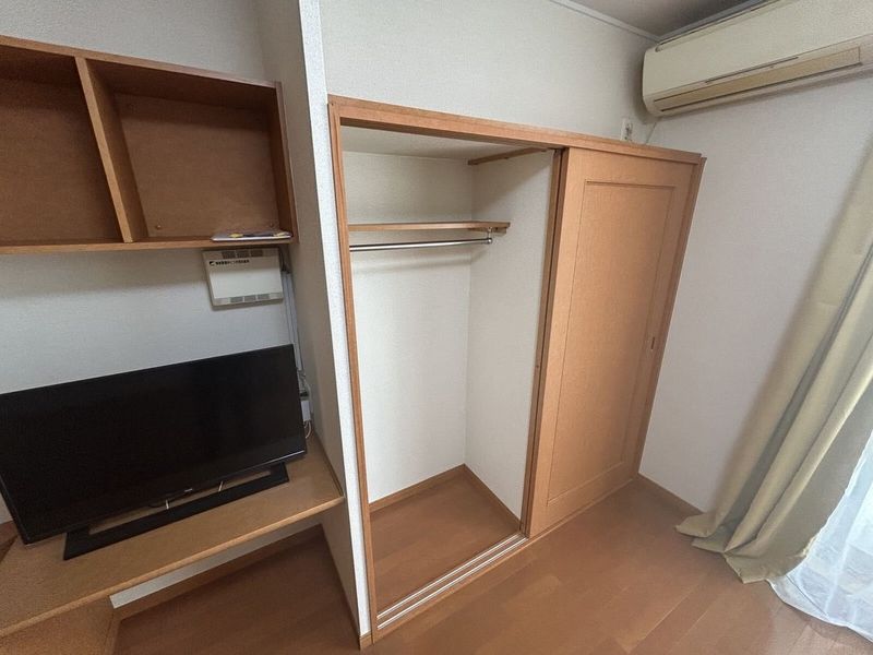 レオパレス松森台 収納