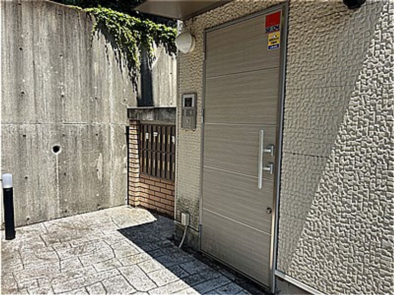 レオネクストコンフォ undefined