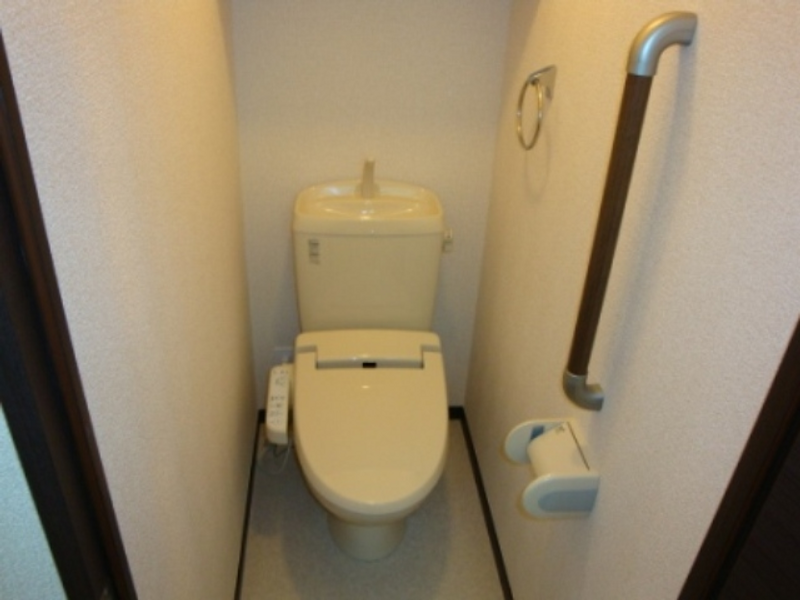 レオネクストまどか トイレ