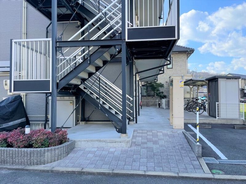 レオパレス辻町 エントランス