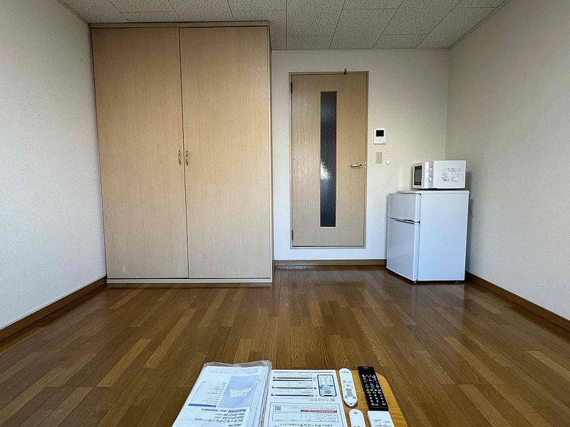 レオパレスＨＡＮＡ 居間