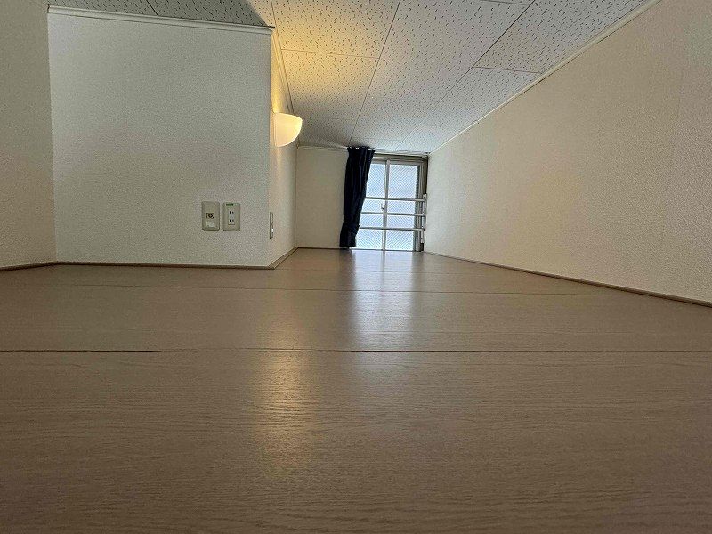 レオパレスクワルト高木 収納