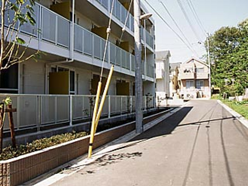 レオパレスおたか森 バルコニー