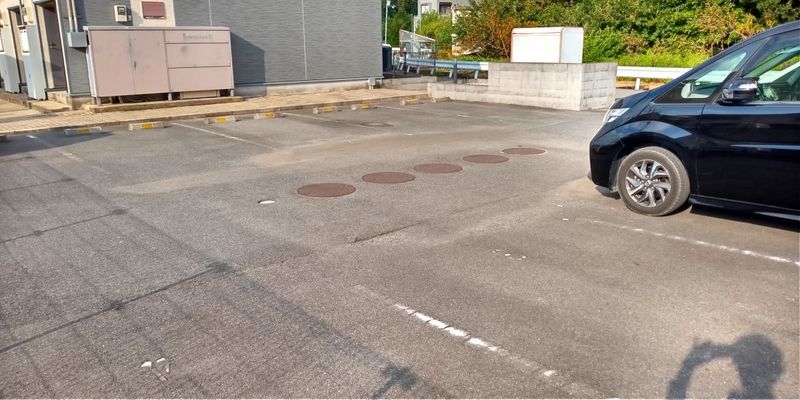 レオパレス前田 駐車場