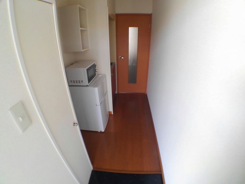 レオパレスＨａｂｉｔａｃｉｏｎ　Ｈａｙａｓｈｉ 玄関