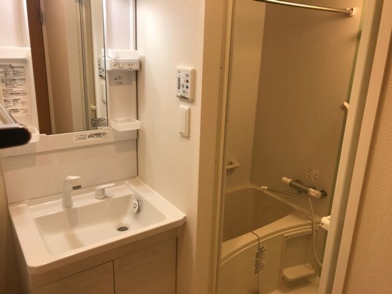 CLEINO Shizu Bồn rửa mặt