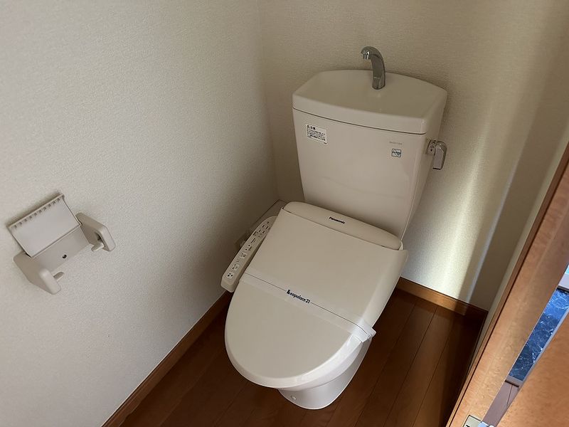 レオパレスカルーナ トイレ