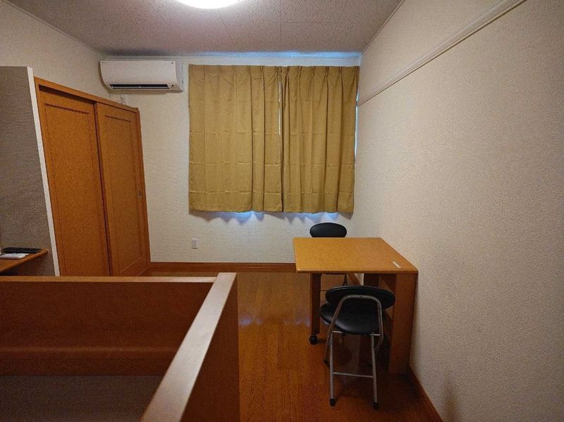 レオパレス馬木 居間