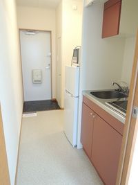 レオパレスメゾン　山　鼻 玄関