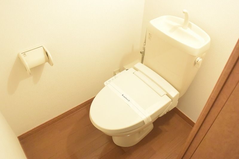 レオパレスみやび トイレ