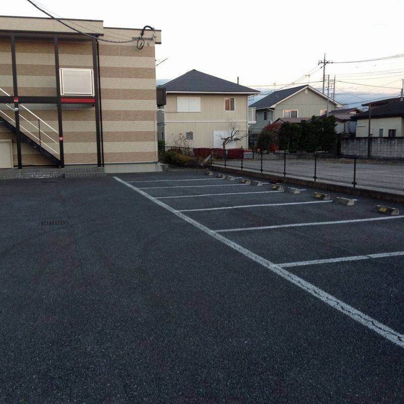 leopalace Hakodamachi K&K Bãi đỗ xe