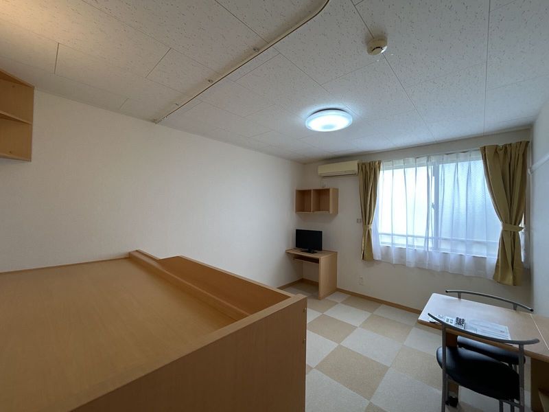 レオネクストサーフサイド海誠 居間