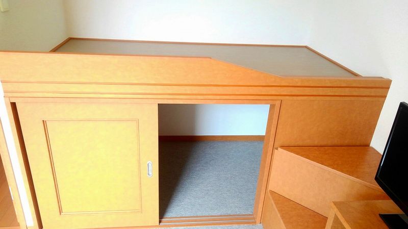 レオパレス優 寝室