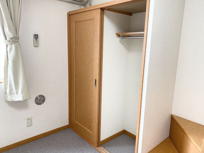 レオパレスブラントン　ハウス 収納