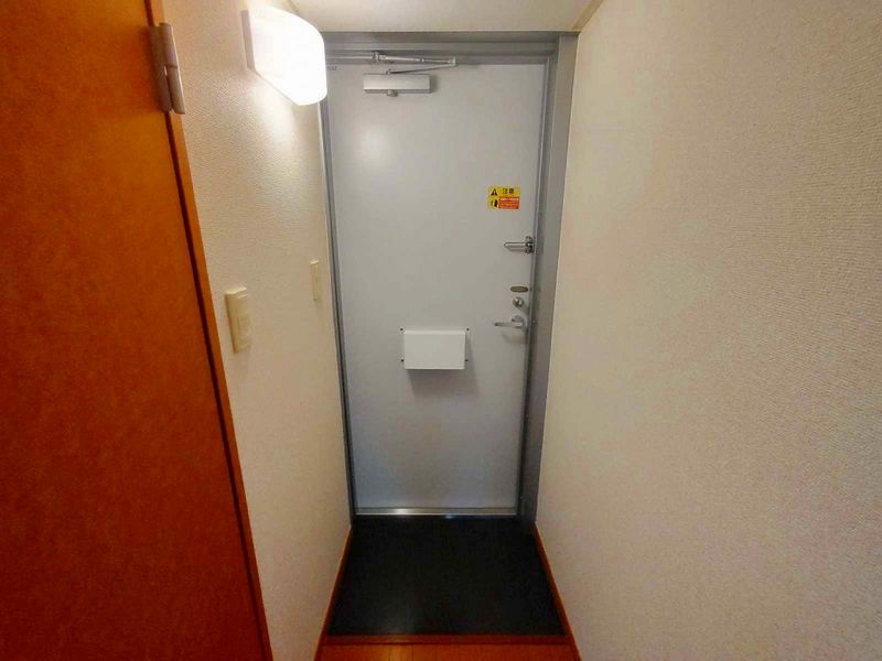 レオパレスホーヤ　Ⅱ 玄関