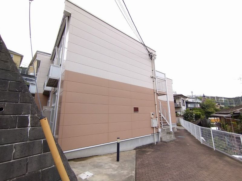 レオパレスベンターナ 外観