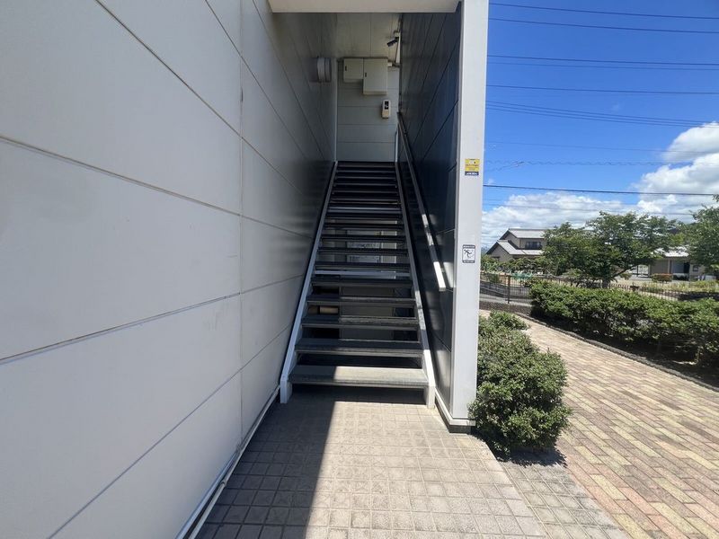 レオパレス中之谷Ⅰ エントランス