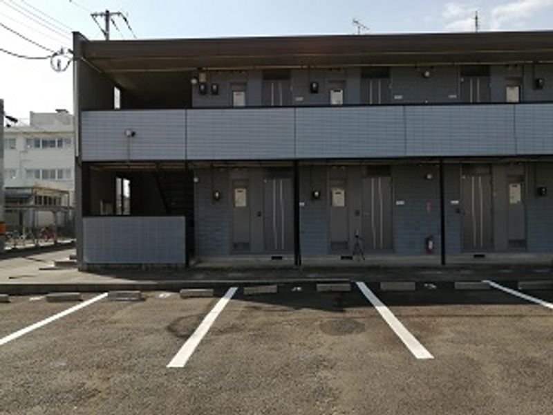 レオパレスコンフォート 駐車場