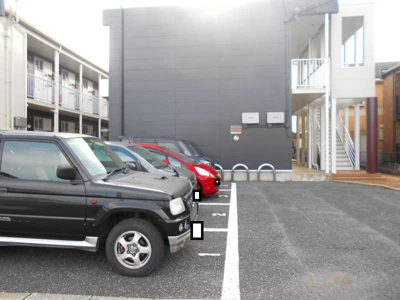 レオパレスティエラ　Ⅱ 駐車場