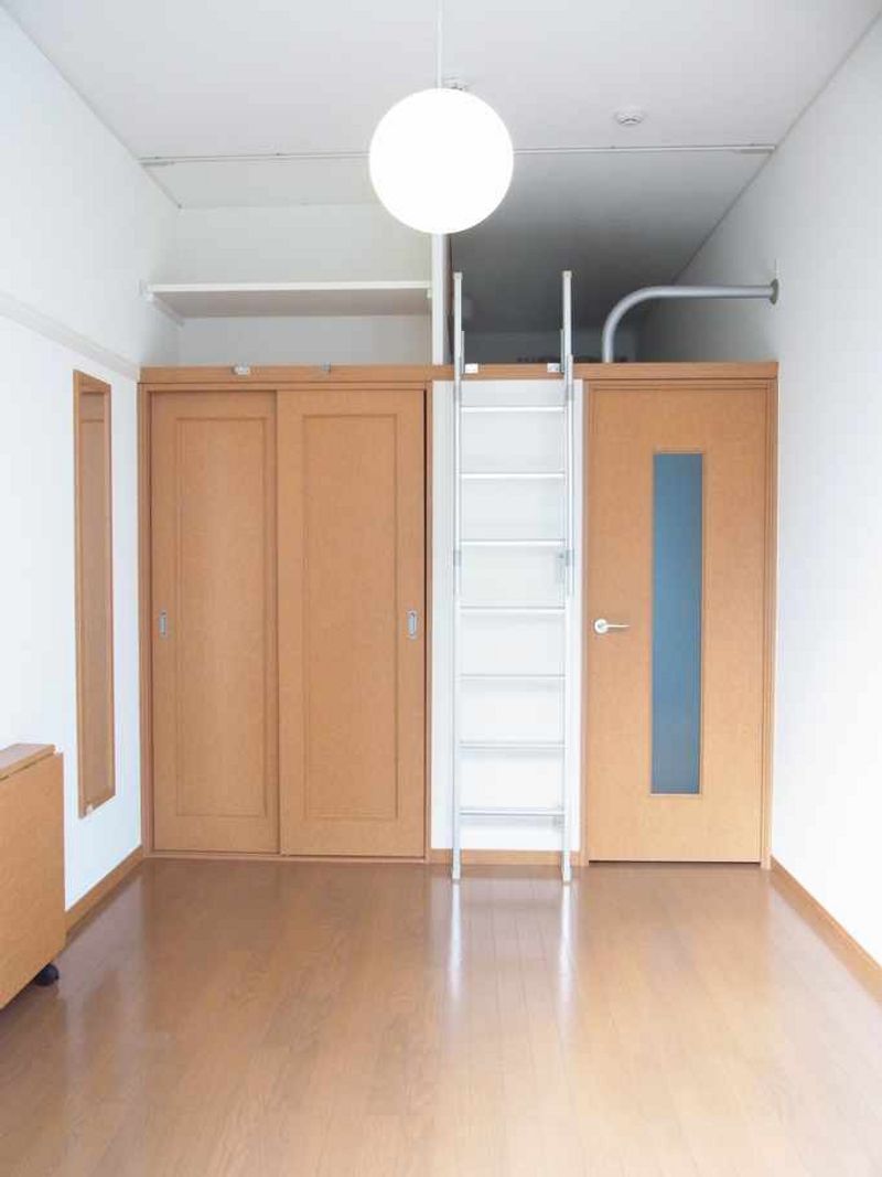 レオパレスプランドール 居間