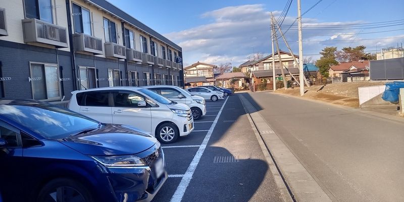 レオネクストパーシモン 駐車場